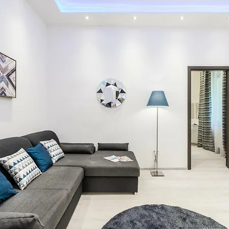 Bright Flat Downtown Klauzal *