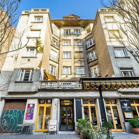 Bright Flat Downtown Klauzal